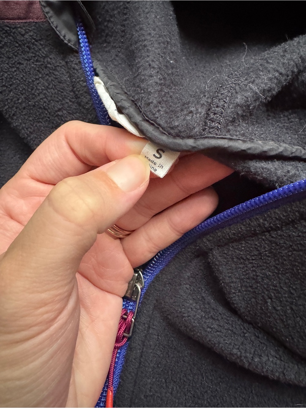 Cotopaxi Women’s S Fleece 1/4 Zip Colorblock Hooded Pullover Hoodie Black - Picture 2 of 3